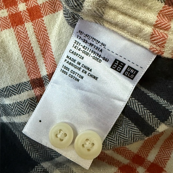 Uniqlo Men's Plaid Flannel Shirt in Navy & Orange Size Small - Picture 9 of 9